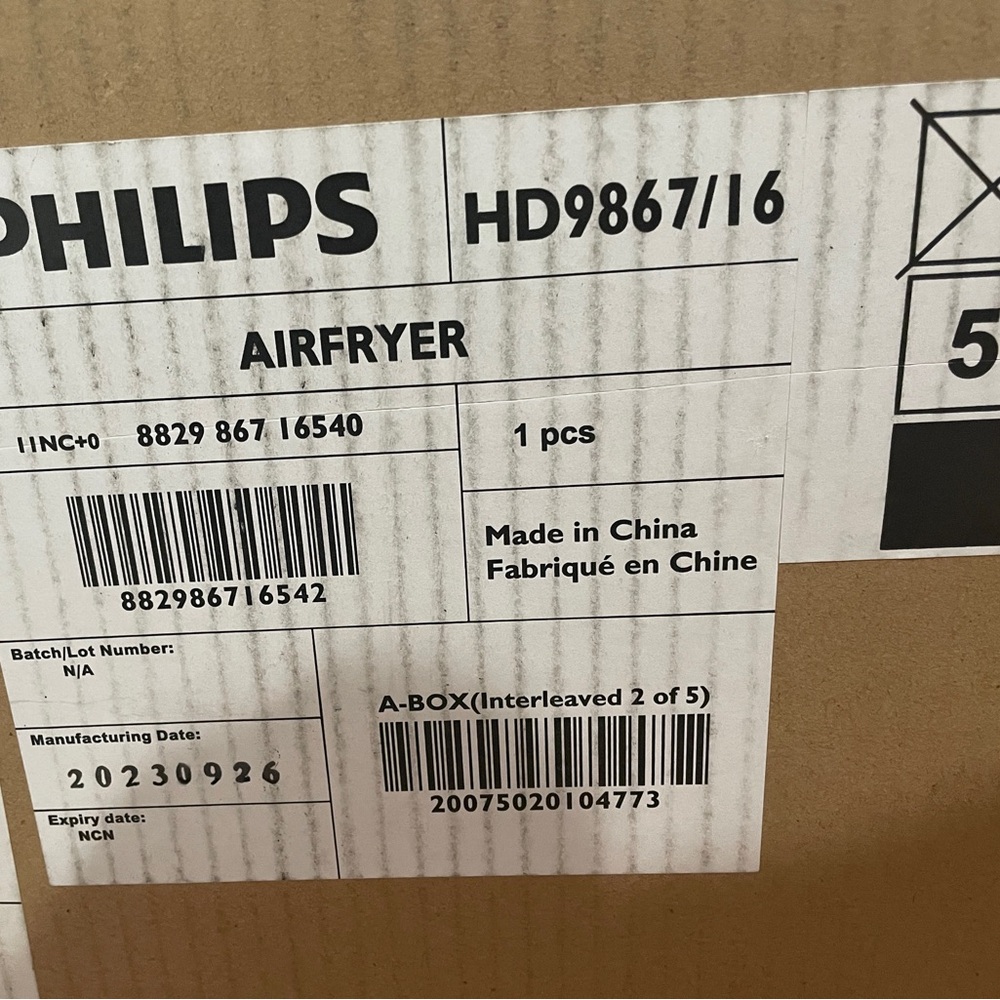 Philips HD9867/16 air fryer